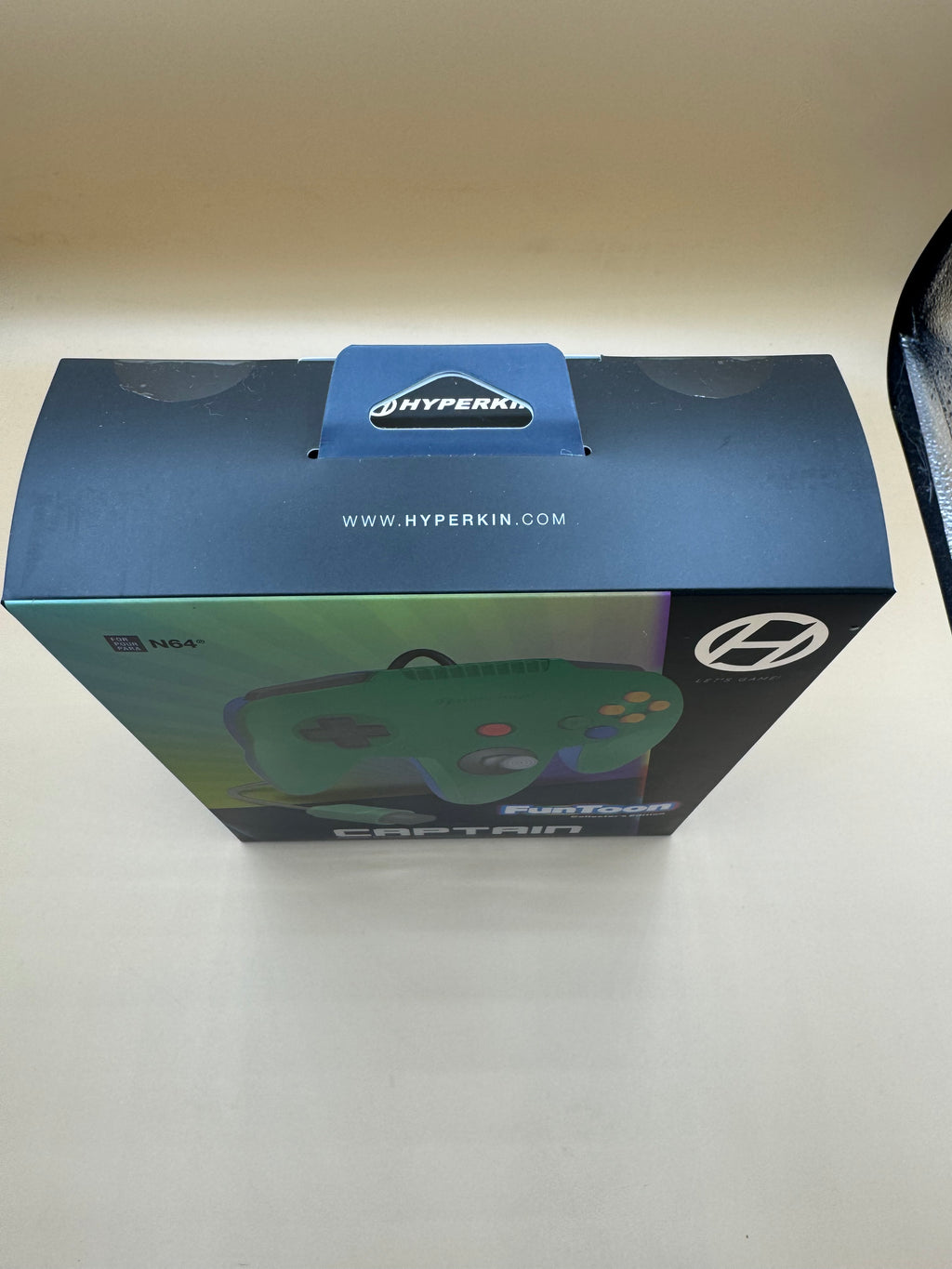 Hyperkin "Captain" Premium Controller for Nintendo 64 (Collector's FunToon Edition) "Hero Green"