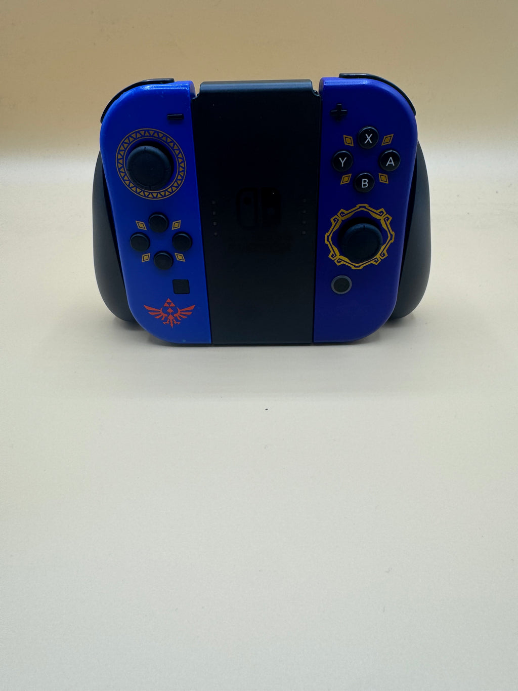 Legend of Zelda Skyward Sword Nintendo Switch Joy-Cons and controller
