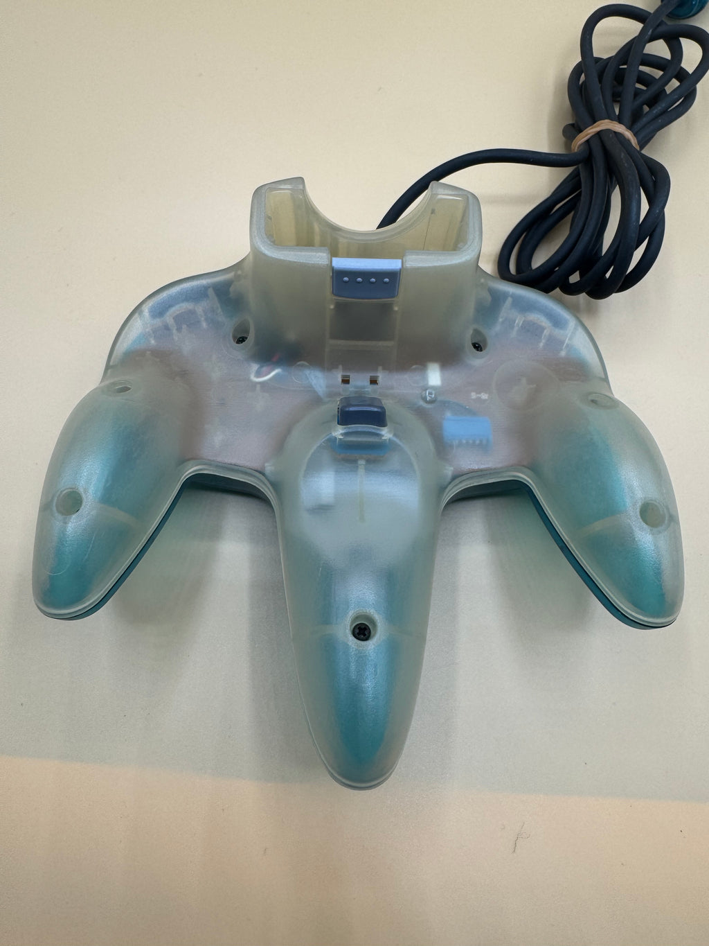 Clear Blue/White Nintendo 64 Controller (Japanese import)