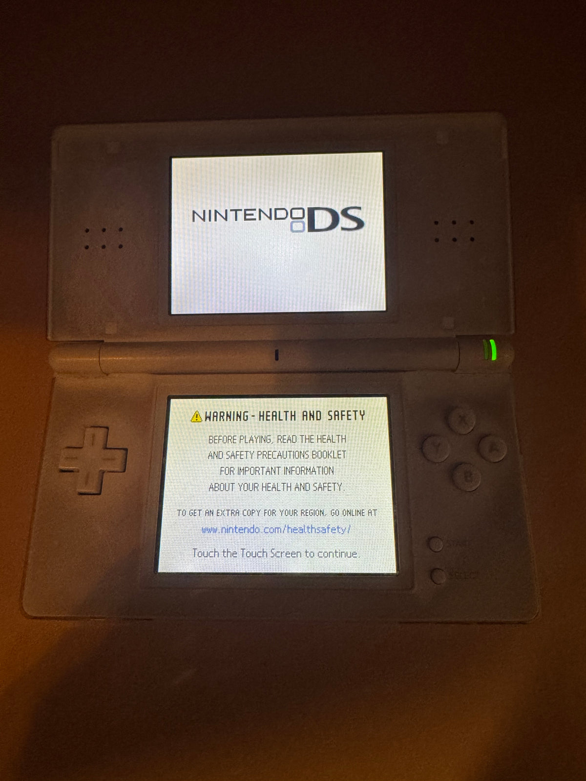 Crystal White Nintendo DS Lite
