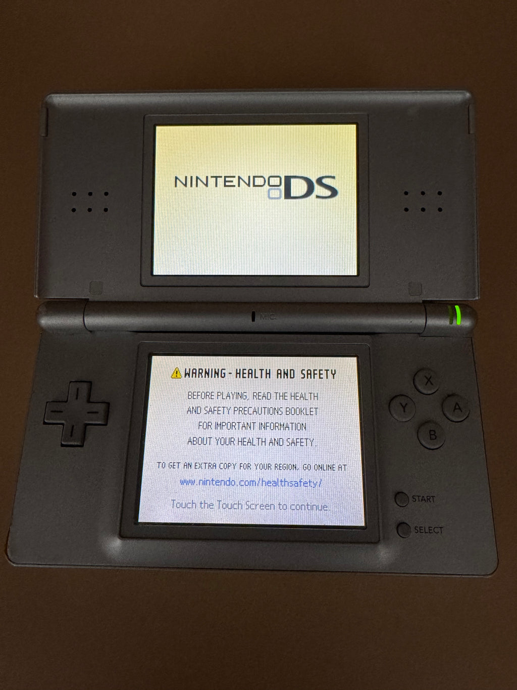 Platinum/Silver Nintendo DS Lite