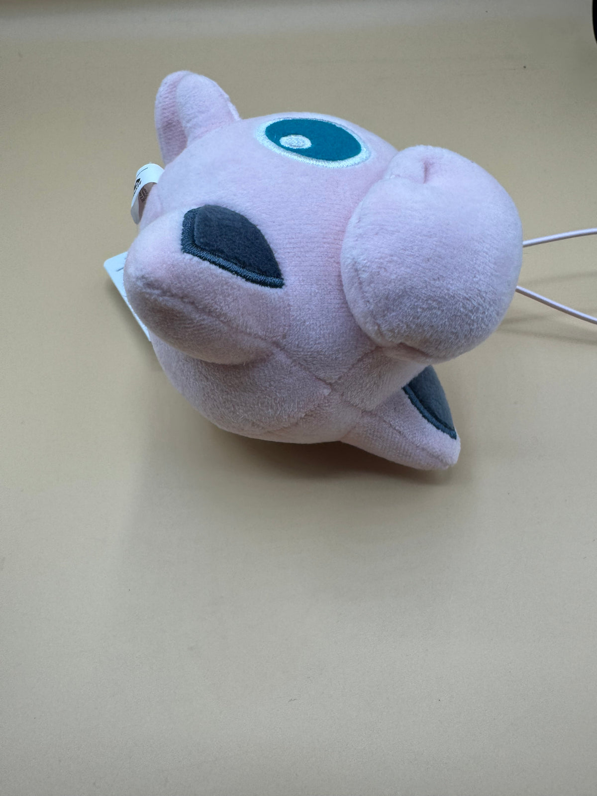 Banpresto Pokémon Jigglypuff mini plush keychain (Japanese import)