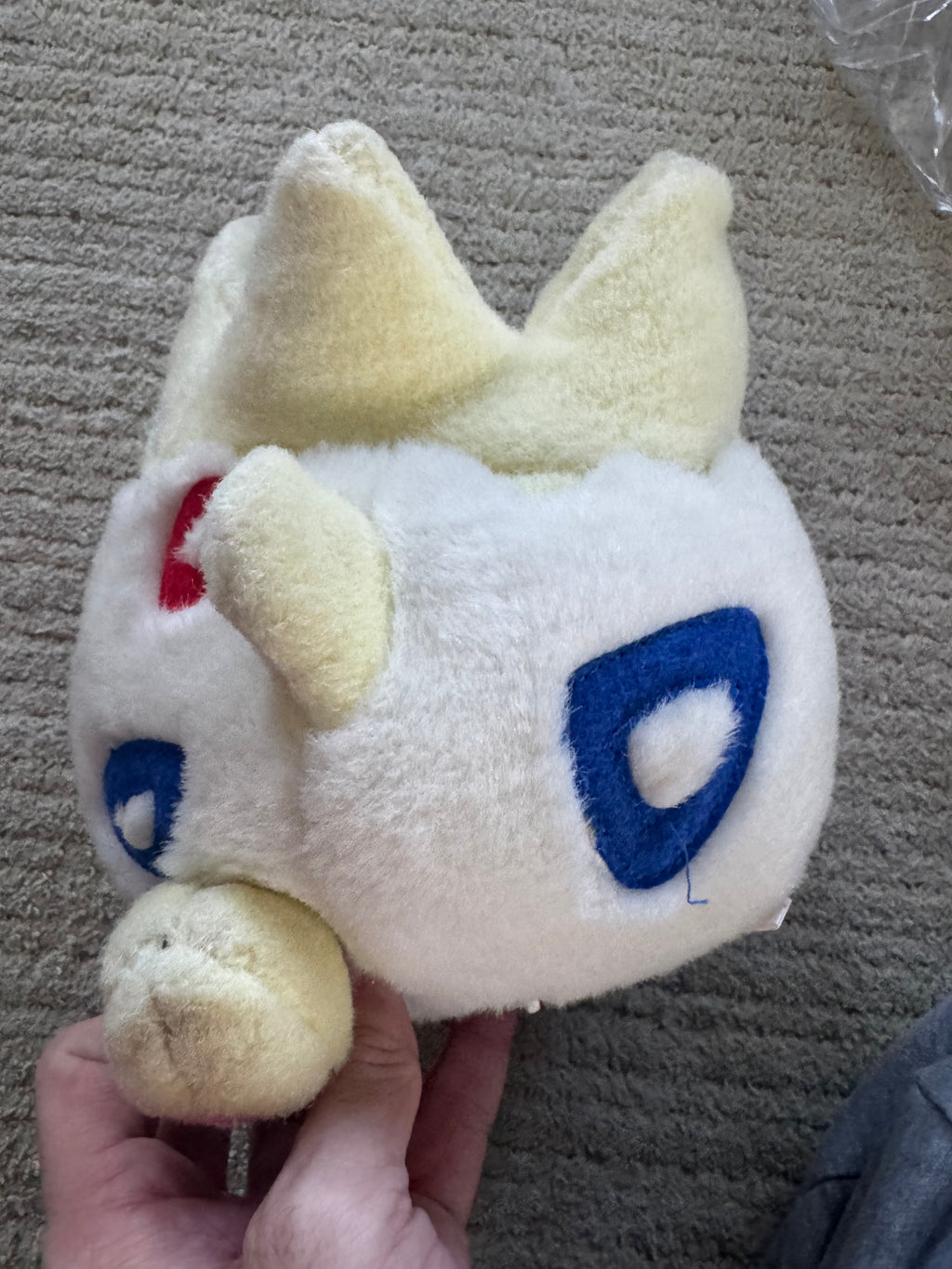 Vintage 1999 TOMY "Oshabeti" Talking Togepi plush from Pokémon (Japanese import)