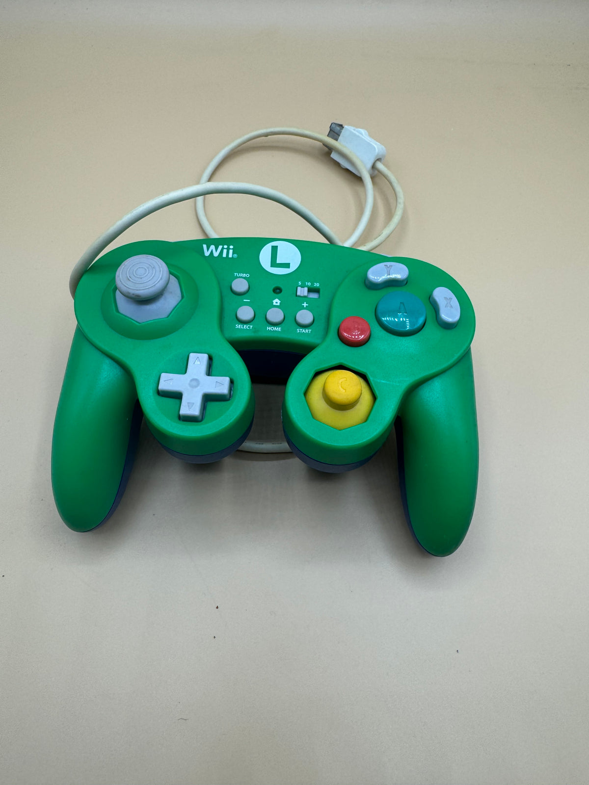 Luigi Hori Pad for Nintendo Wii