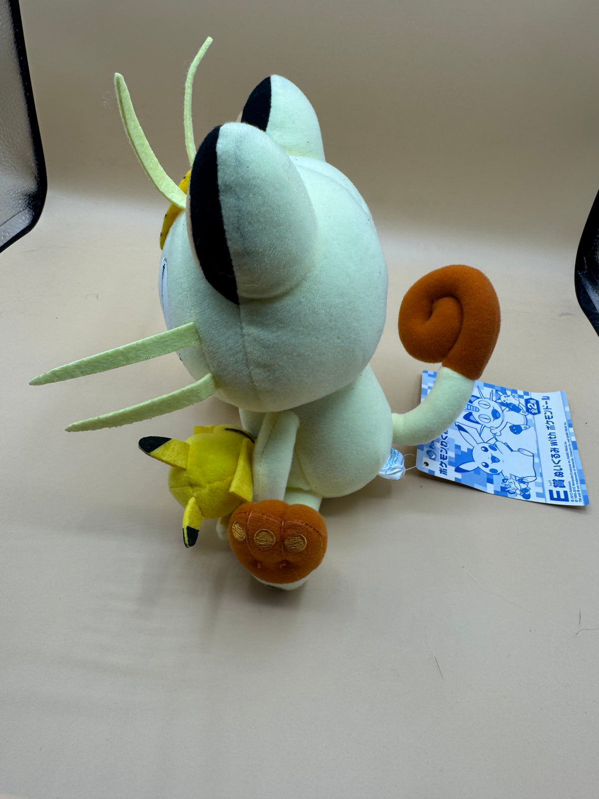 Pokémon Center Waku Waku Get Kuji 2012 — Prize E: Meowth Plush with Pokémon Doll