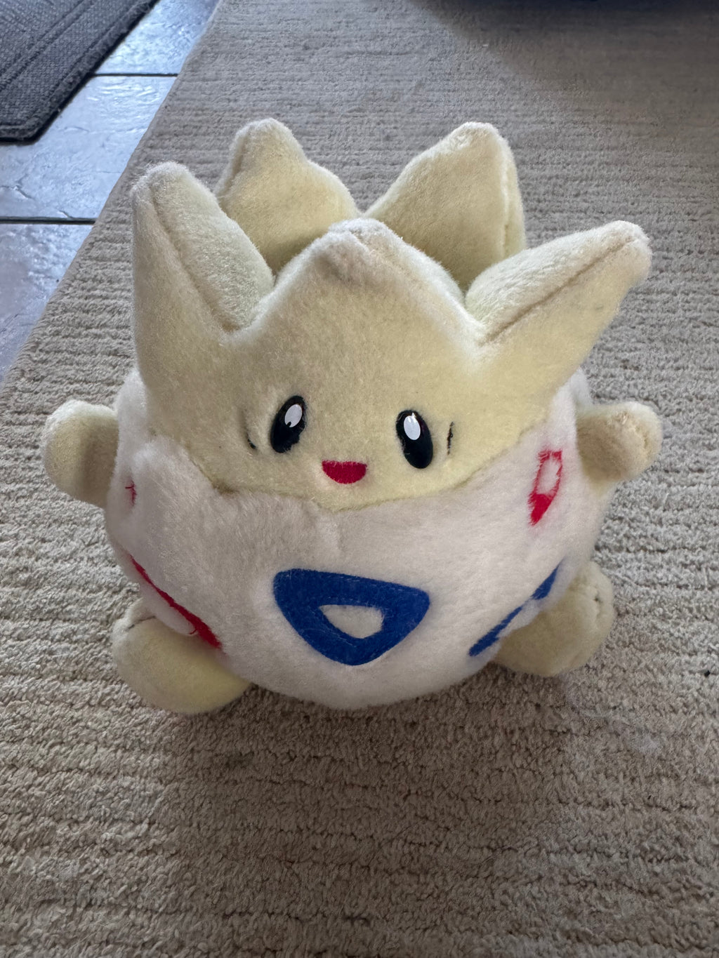 Vintage 1999 TOMY "Oshabeti" Talking Togepi plush from Pokémon (Japanese import)