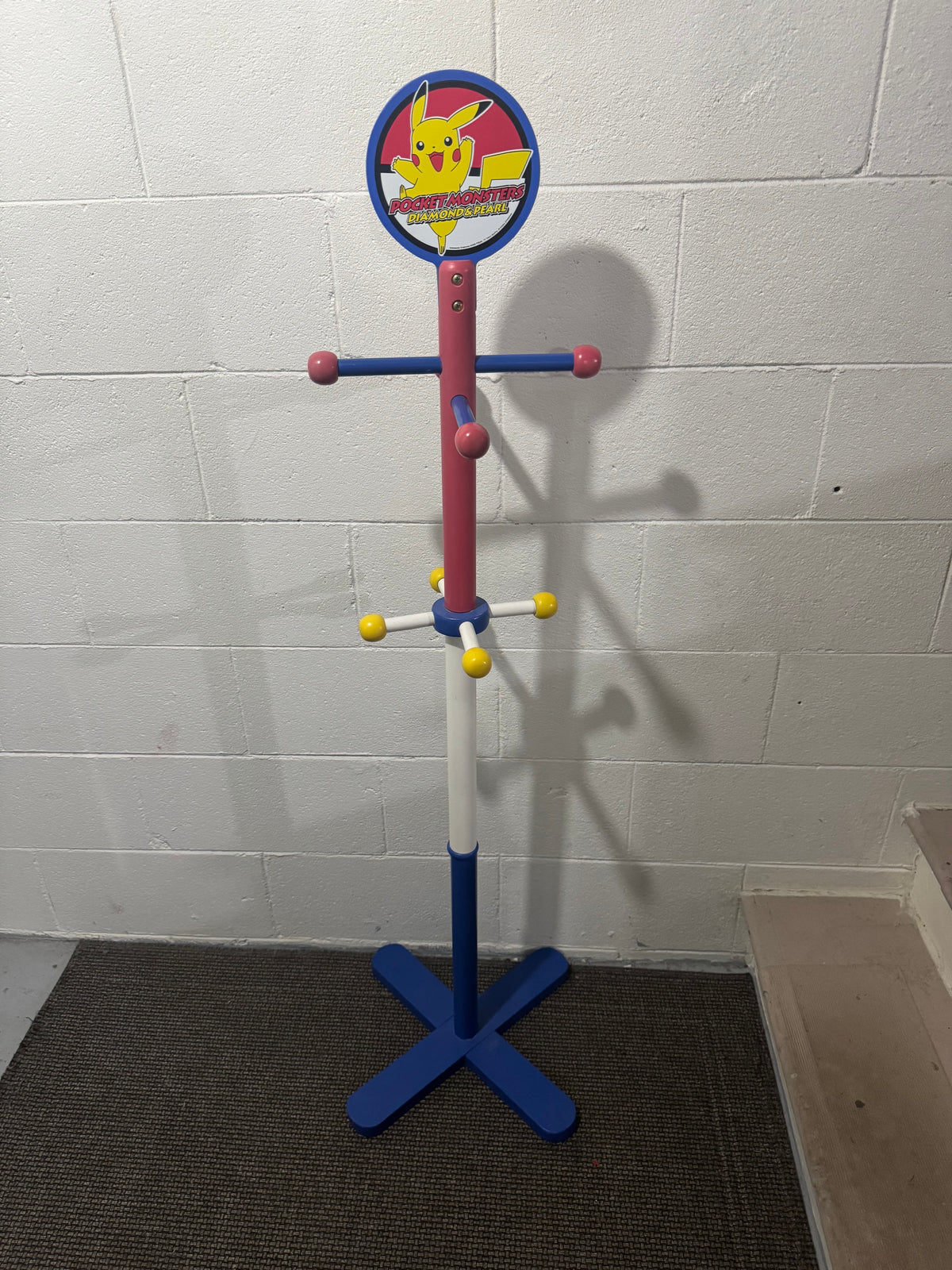 "Pocket Monsters Diamond and Pearl" Pikachu wooden pole hanger (coat/clothes rack)