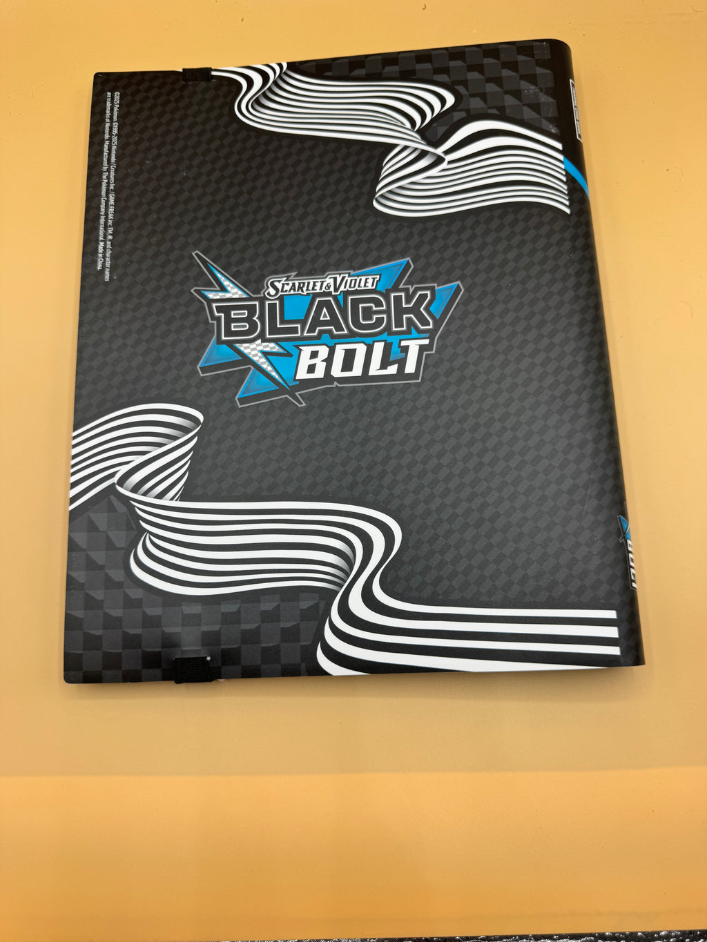 Pokémon TCG: Scarlet & Violet—Black Bolt Binder