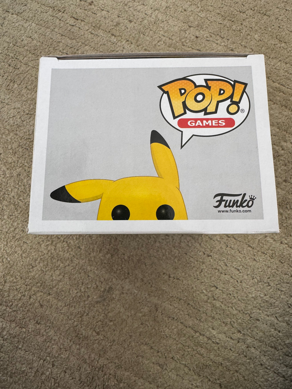 Pikachu Funko #553 Diamond Collection/ GameStop Exclusive