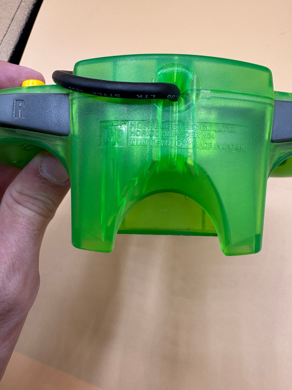 Extreme Green Hori Commander 64 Controller