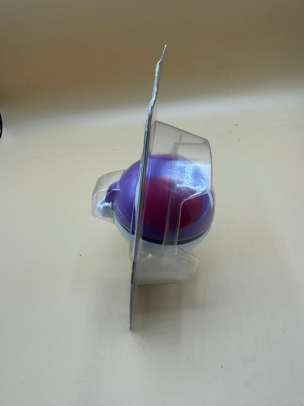Takara Tomy Moncolle MB-04 Master Ball
(japanese import) brand new