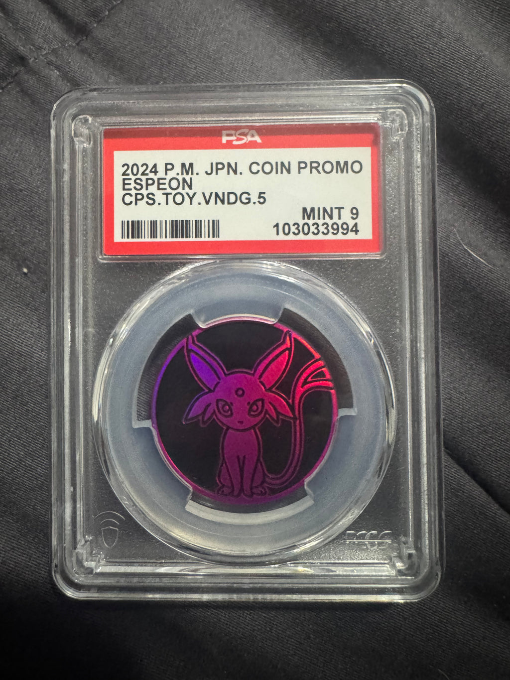 Graded POKEMON JAPANESE COIN PROMO  ESPEON CAPSULE TOY VENDING MACHINES VOL.5 PSA 9
