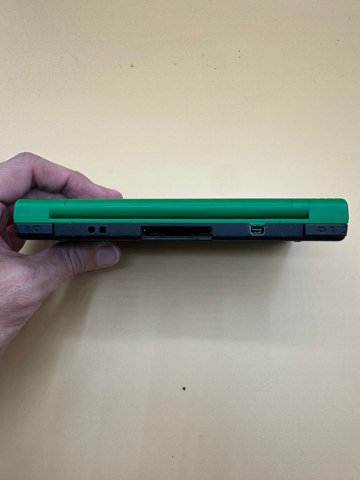 Green Nintendo DSi XL/LL (Japanese import-plays English games in English)