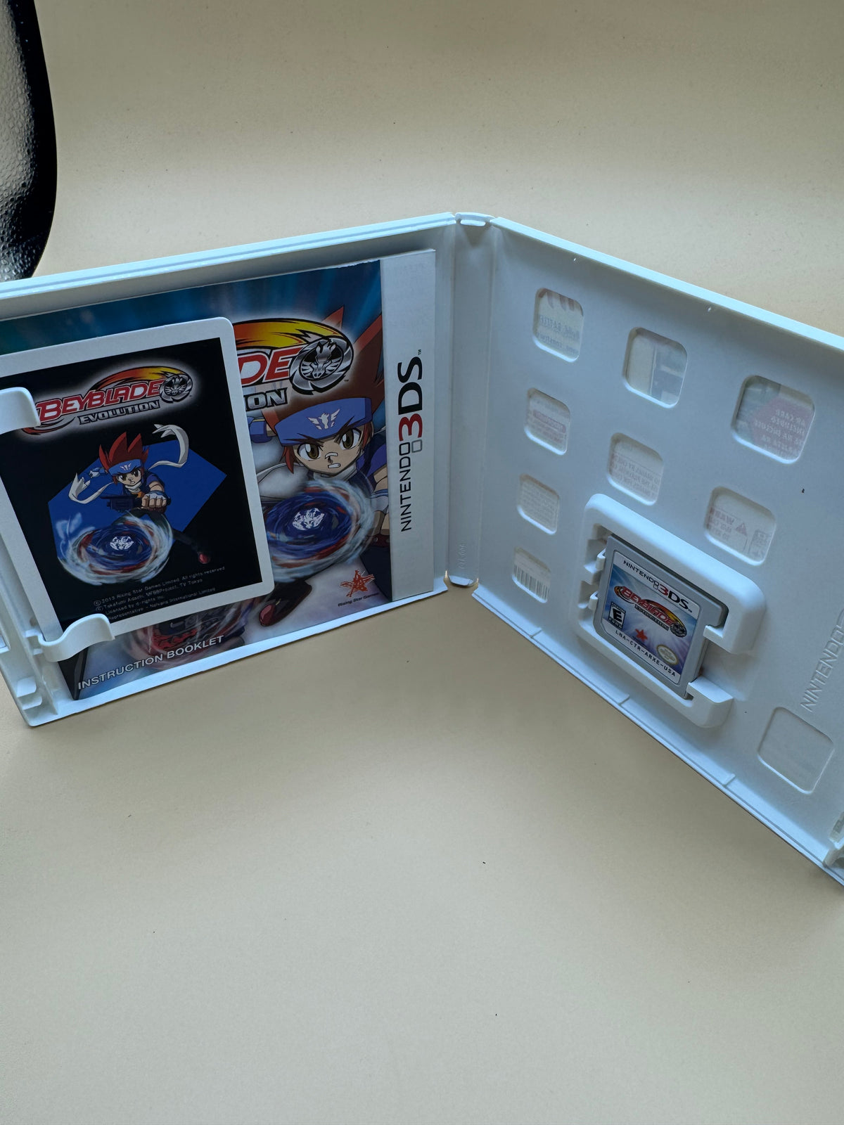 Beyblade Evolution CiB