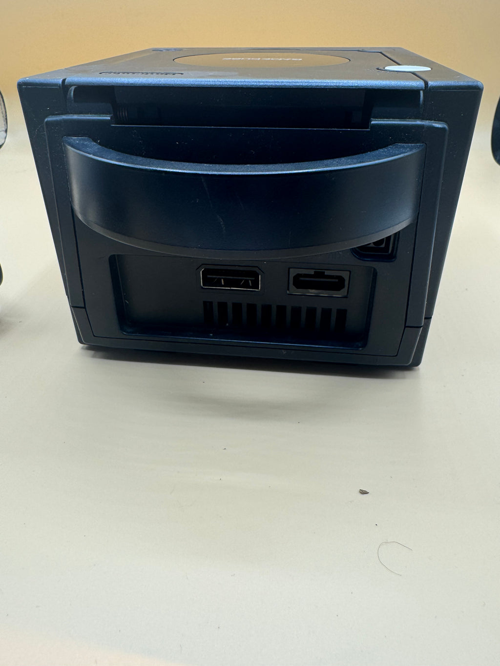 Black Nintendo GameCube complete