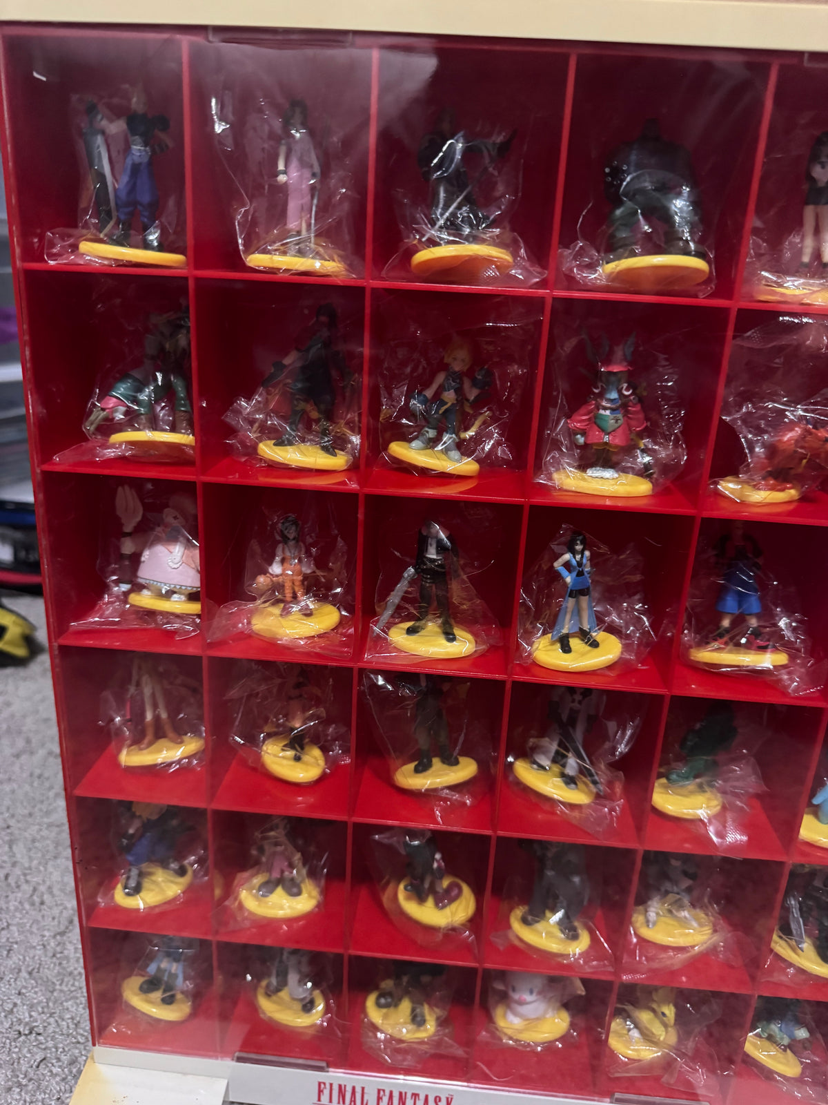 Final Fantasy X Coca-Cola Figurine Set (Japanese import)