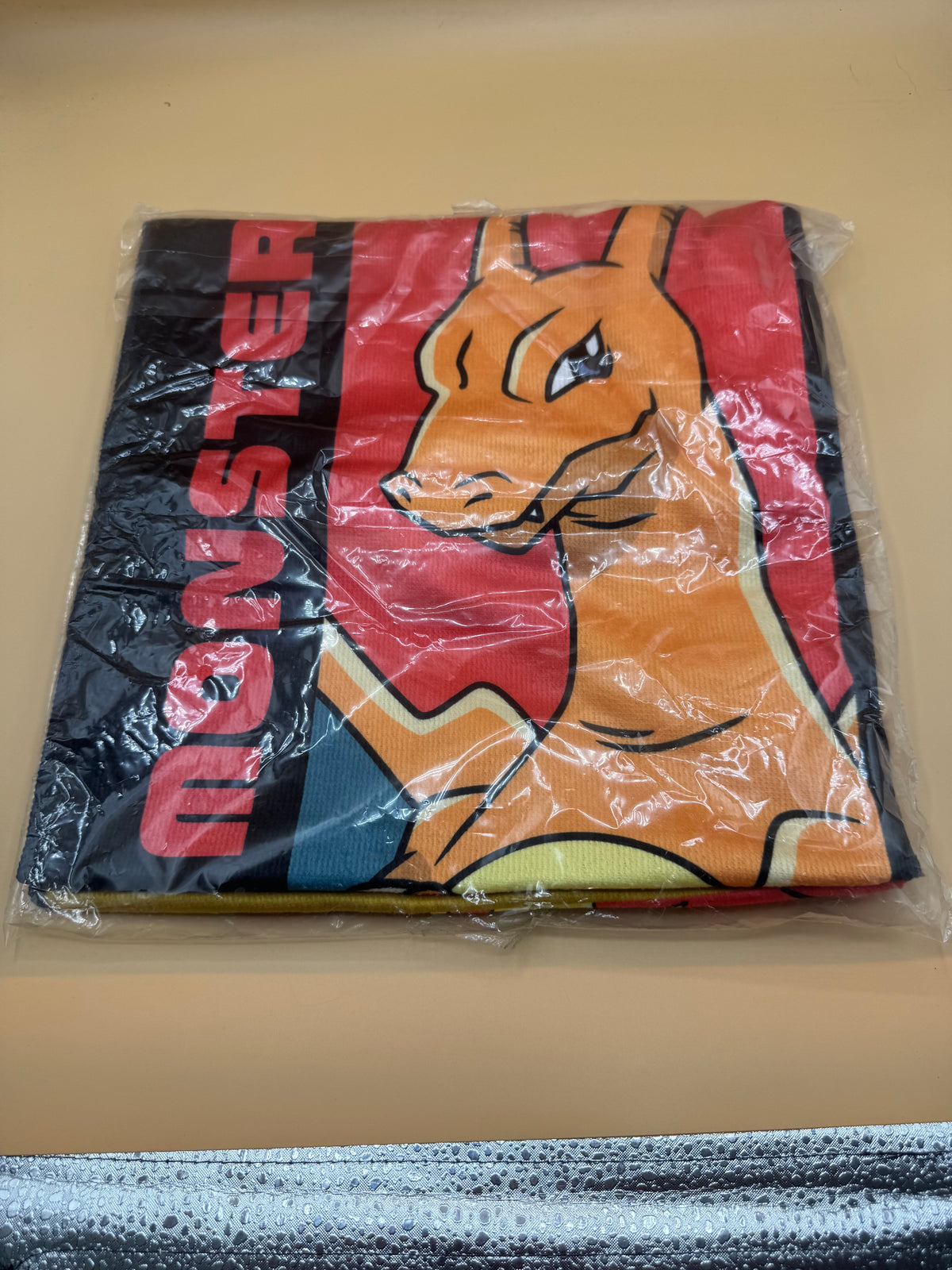 Pokémon SEGA Premium Bath Towel (Color Collection - Red Version)