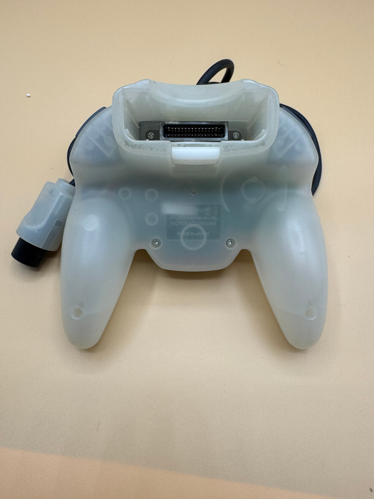 Snow White Clear Hori Mini Pad 64 Controller