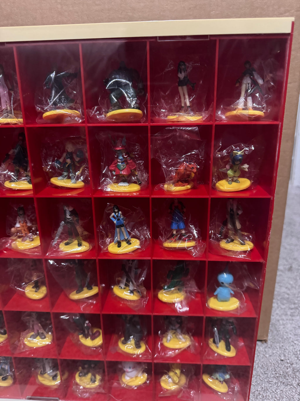 Final Fantasy X Coca-Cola Figurine Set (Japanese import)