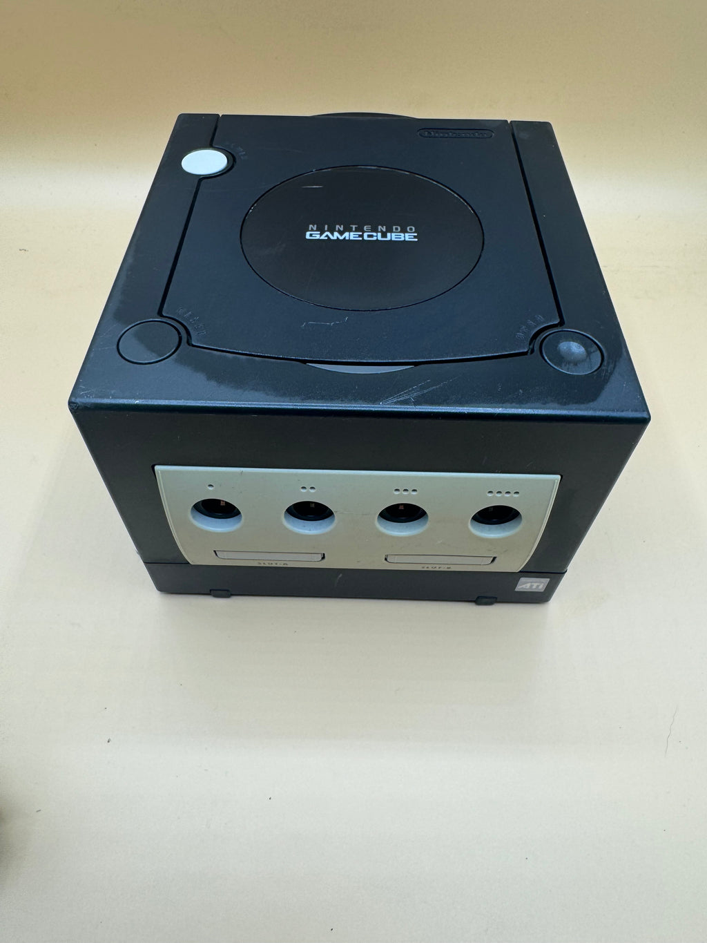 Black Nintendo GameCube complete