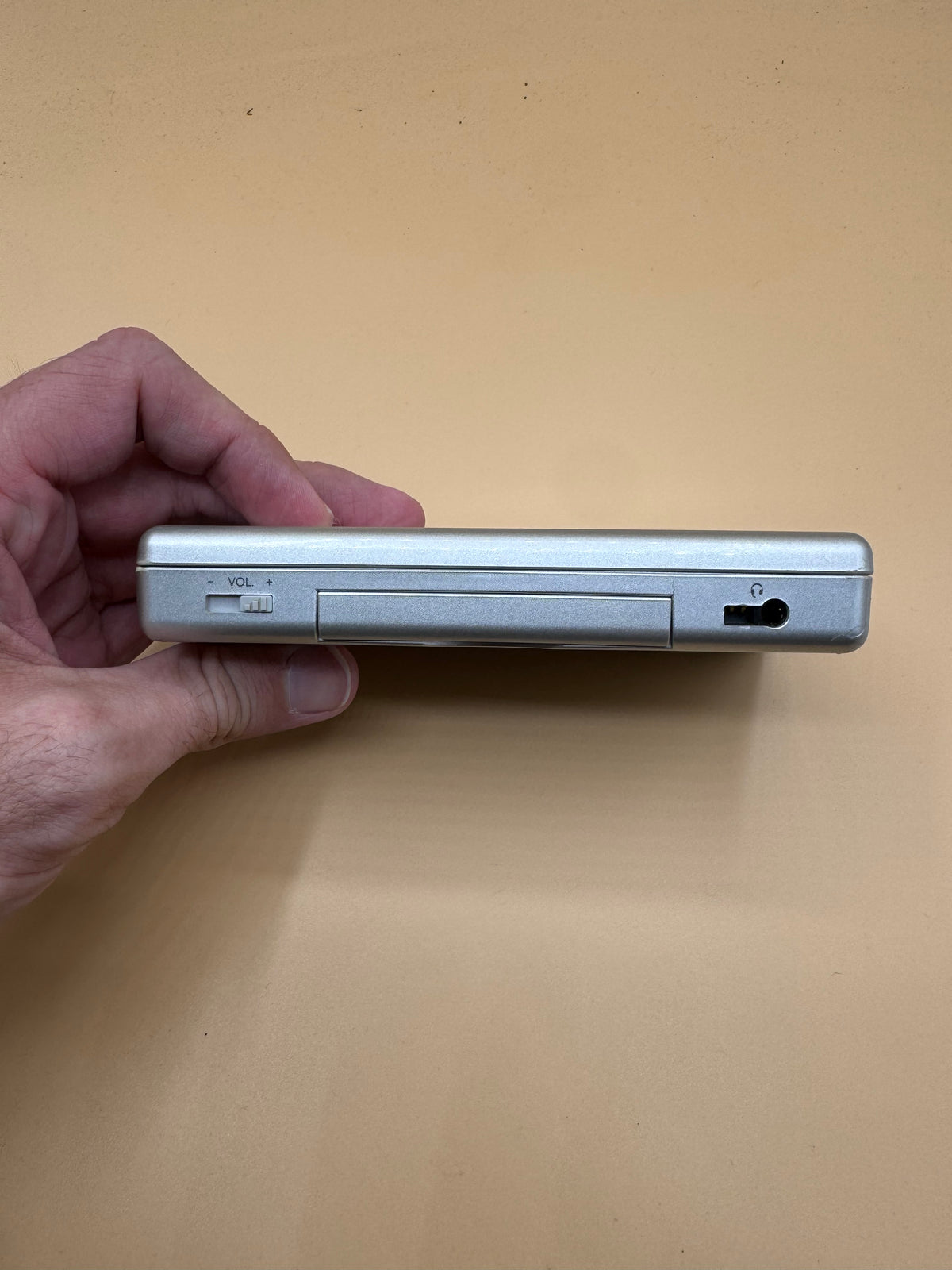 Platinum/Silver Nintendo DS Lite