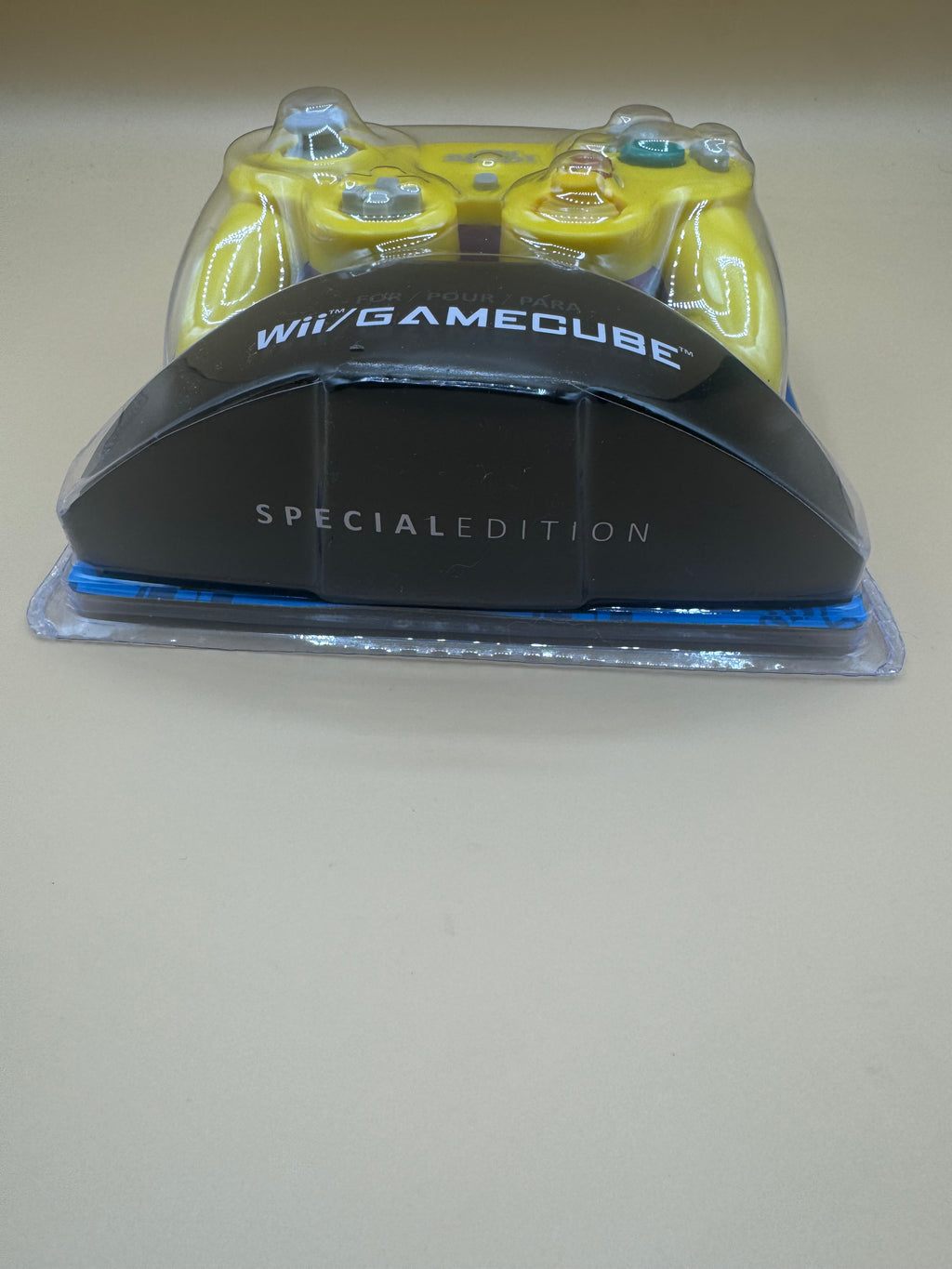 Oldskool Controller for Nintendo GameCube (Yellow/Purple)