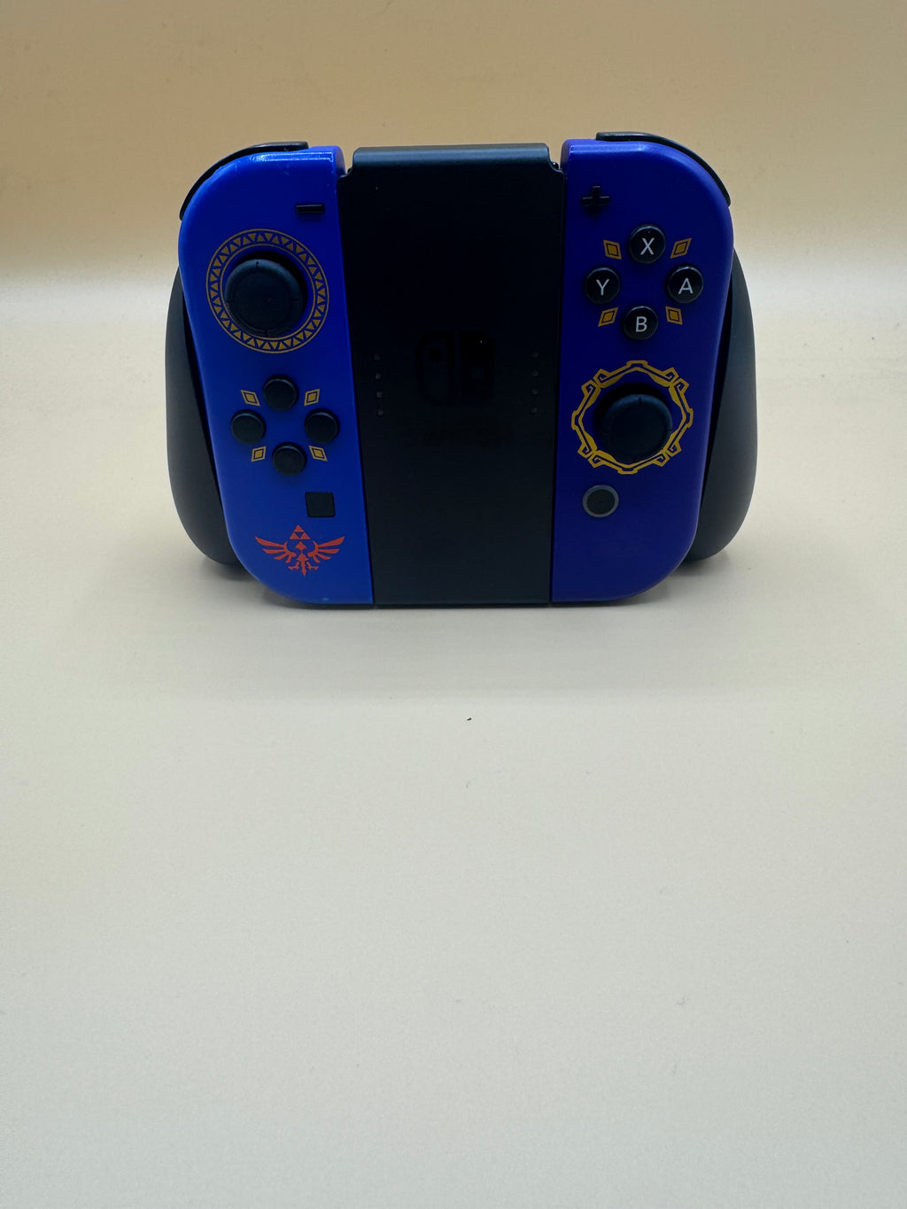 Legend of Zelda Skyward Sword Nintendo Switch Joy-Cons and controller