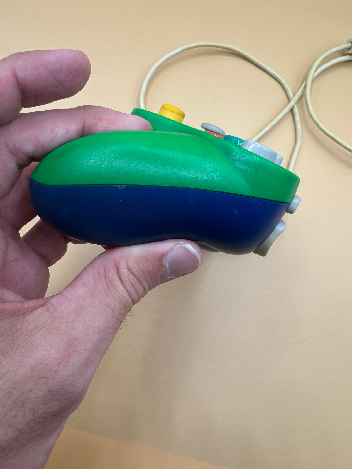 Luigi Hori Pad for Nintendo Wii
