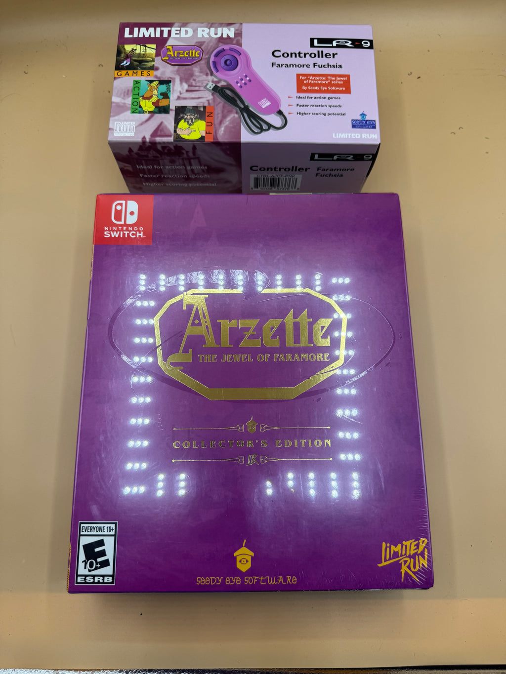 Arzette: The Jewel of Faramore Collector's Edition bundled with Faramore Fuchsia Controller (Brand new sealed)