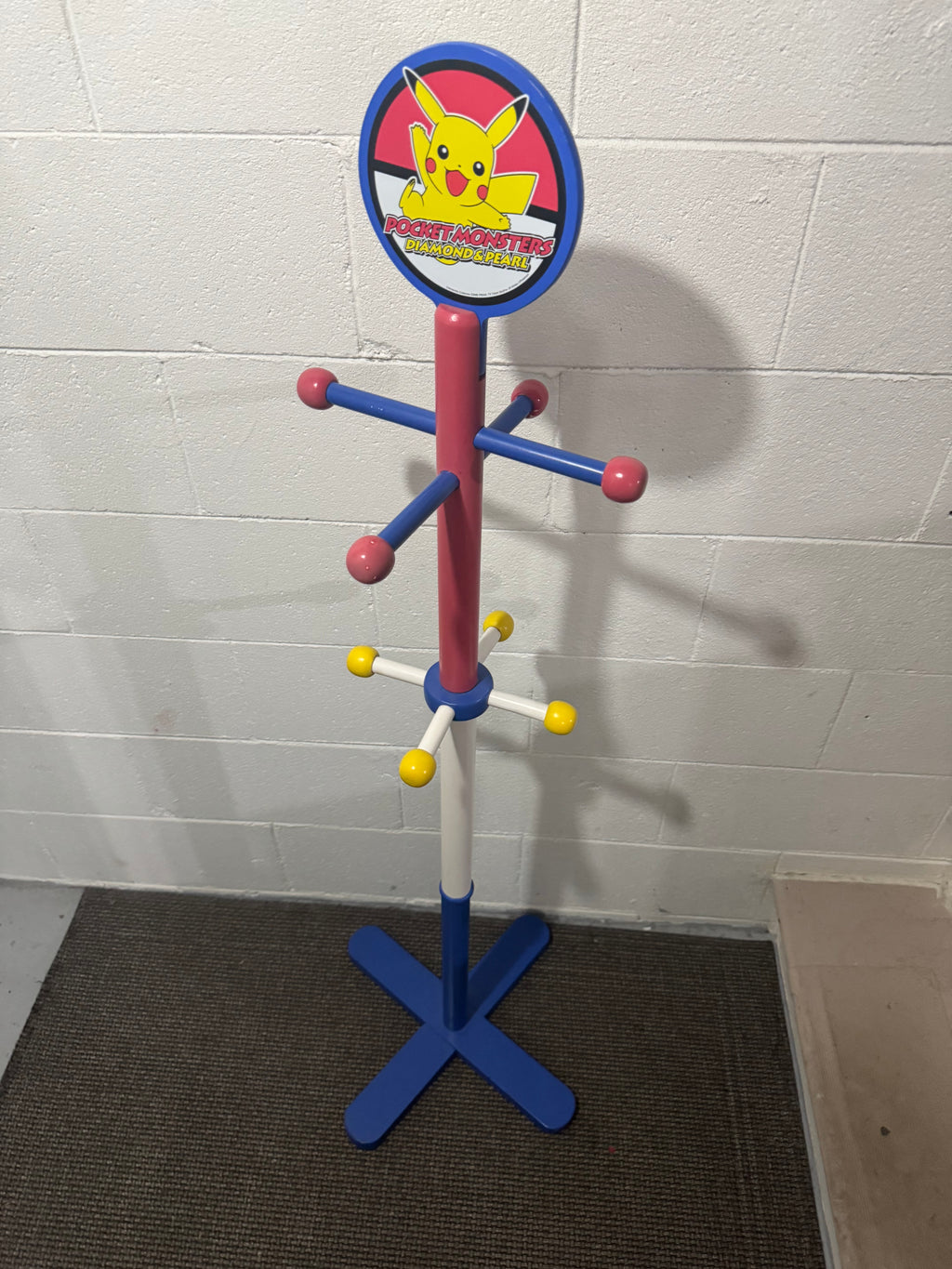 "Pocket Monsters Diamond and Pearl" Pikachu wooden pole hanger (coat/clothes rack)