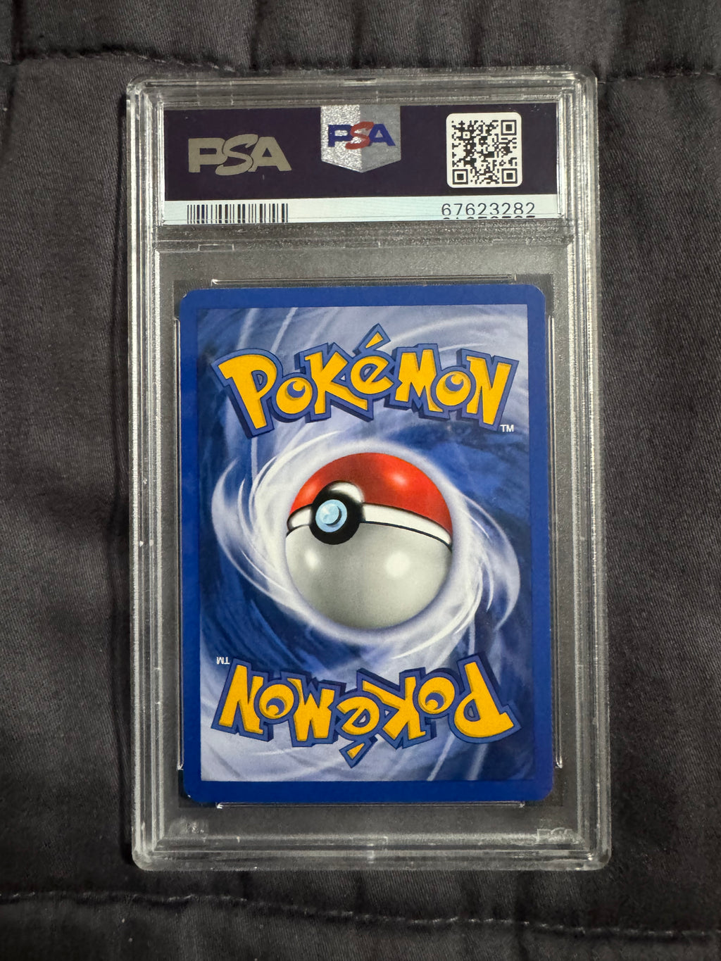 Pokémon TCG: Neo Genesis Steelix-Holo PSA 8