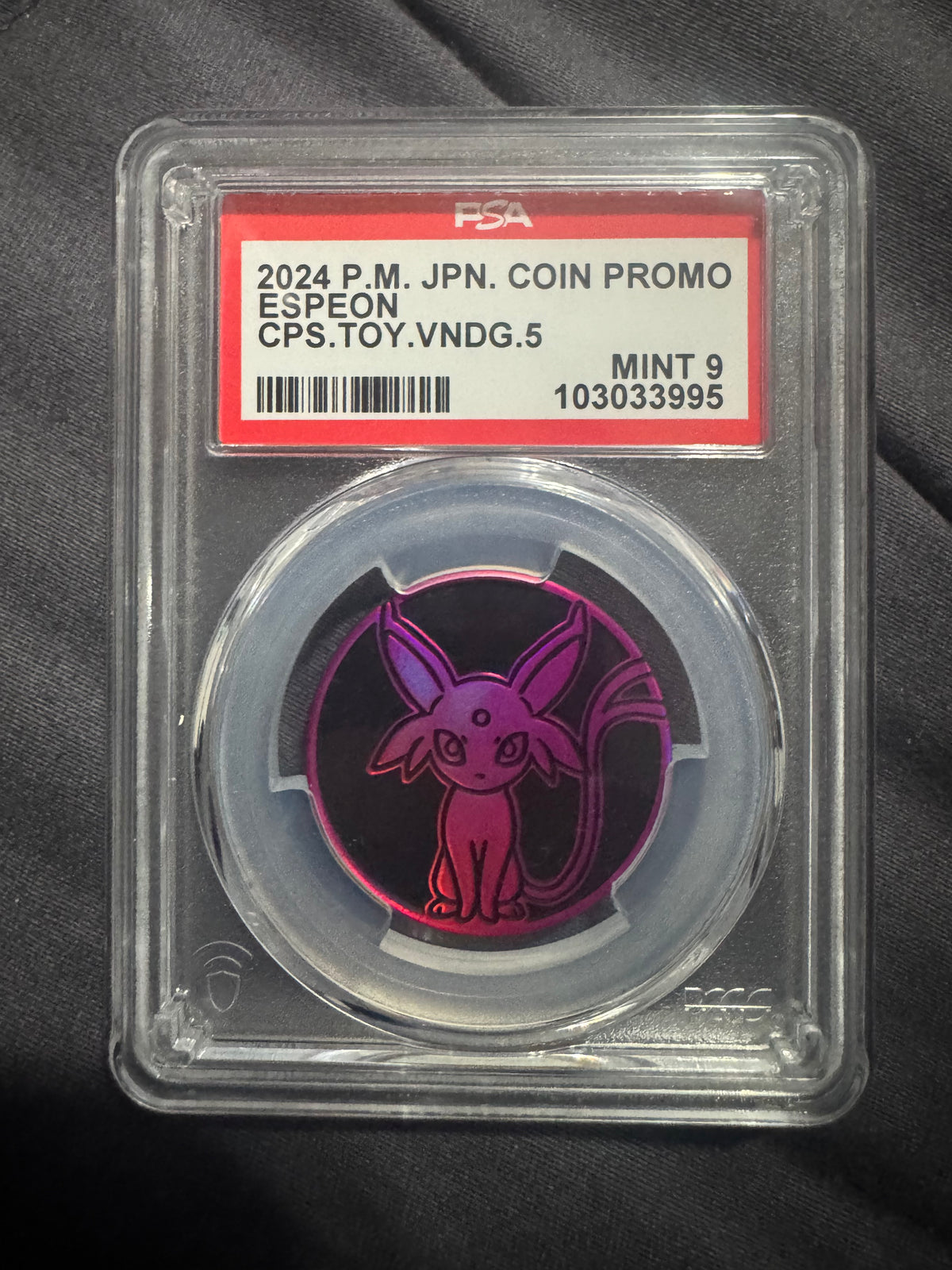Graded POKEMON JAPANESE COIN PROMO  ESPEON CAPSULE TOY VENDING MACHINES VOL.5 PSA 9