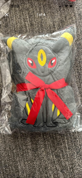 Pokémon Umbreon Plushie Blanket - front