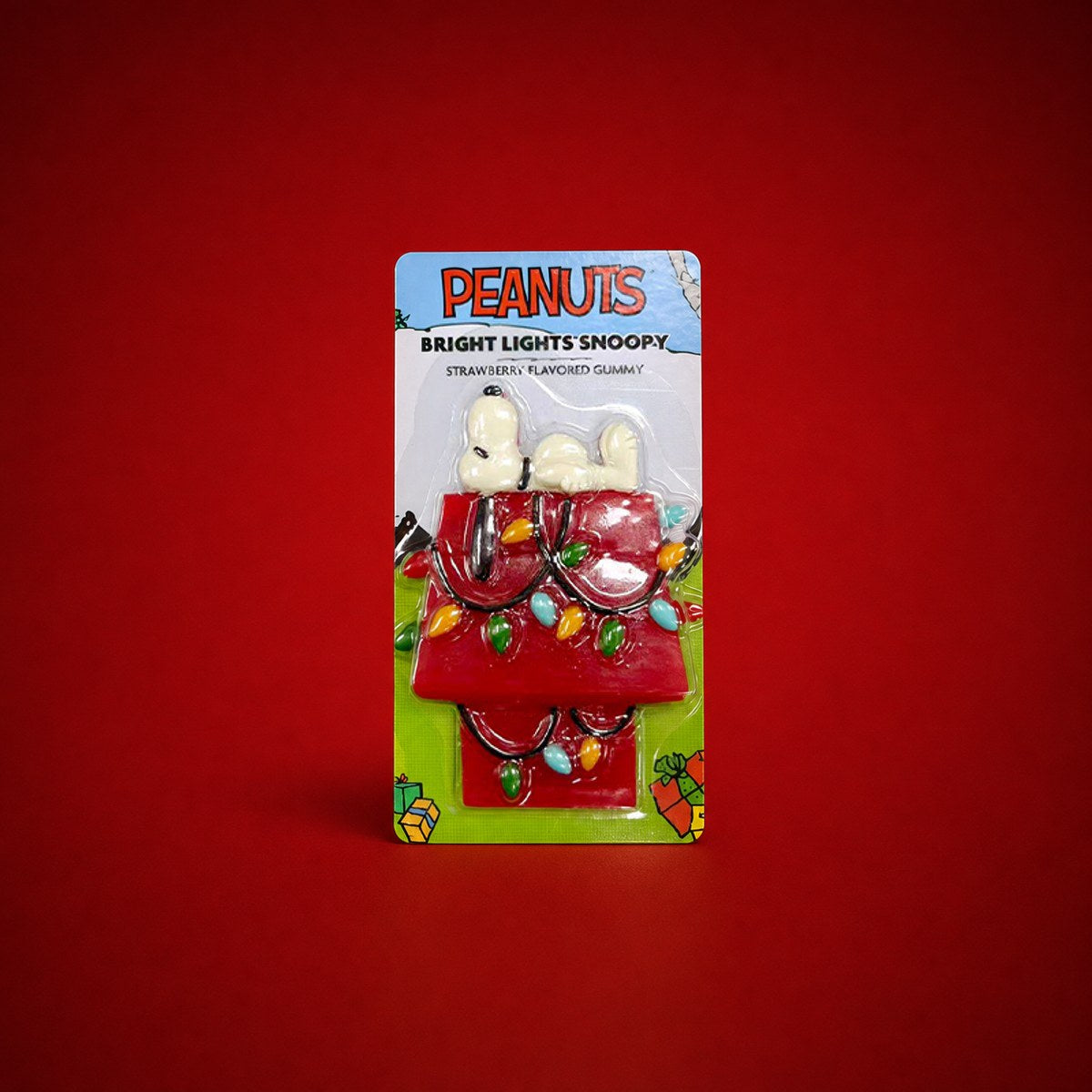 Peanuts Bright Lights Snoopy strawberry gummy
